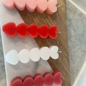Set of 4 stacked Heart shaped candles. Pink, red, white, hot pink. NIB